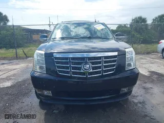 2008 Cadillac Escalade EXT with VIN 3GYFK62888G233782, listed as a IAAI auction lot 41981049 with 276,513 mi miles. Bid and sale history available at carsss.com. Image 6.