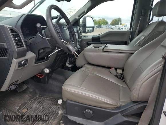 2019 Ford Super Duty F-250 SRW XL with VIN 1FD7W2B60KEG54489, listed as a Copart auction lot 68541834 with 96,029 mi miles and Salvage Title. Bid and sale history available at carsss.com. Image 7.