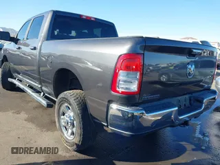 2019 Ram 2500 Big Horn with VIN 3C6UR5DL3KG519364, listed as a IAAI auction lot 41582163 with 21,881 mi miles and . Bid and sale history available at DreamBid. Image 3.