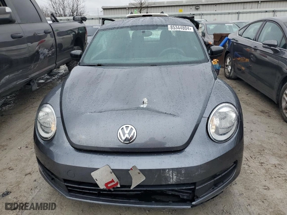 2012 Volkswagen Beetle Entry PZEV with VIN 3VWFP7AT8CM653245, listed as a Copart auction lot 85344804 with 101,466 mi miles and Salvage Title. Bid and sale history available at carsss.com. Image 5.