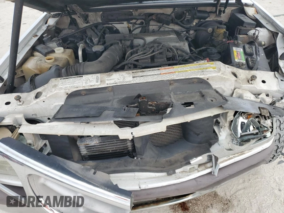 1996 Ford Explorer XLT z VIN 1FMDU32P7TZA15088, wystawiony jako Copart lot #88588765 z przebiegiem 79 106 mil mil oraz Szkoda całkowita • Salvage title. Historia ofert i sprzedaży dostępna na DreamBid. Obrazek 14.