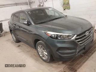 2017 Hyundai Tucson SE with VIN KM8J23A47HU391956, listed as a IAAI auction lot 42038776 with 76,604 mi miles. Bid and sale history available at carsss.com. Image 1.
