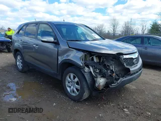 2012 Kia Sorento LX with VIN 5XYKT3A13CG283758, listed as a IAAI auction lot 41869331 with 192,187 mi miles. Bid and sale history available at carsss.com. Image 1.