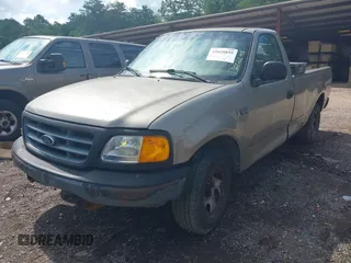 2004 Ford F-150 XL с VIN 2FTRF17234CA47752, выставлен на аукционе IAAI как лот 42628859 с пробегом 255 867 миль миль и . История ставок и продаж доступна на DreamBid. Изображение 2.