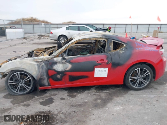 2014 Scion FR-S z VIN JF1ZNAA11E9706747, wystawiony jako IAAI lot #41076540 z przebiegiem Nie podano mil oraz . Historia ofert i sprzedaży dostępna na DreamBid. Obrazek 13.