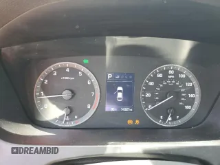 2017 Hyundai Sonata SE z VIN 5NPE24AF7HH577732, wystawiony jako Copart lot #54392035 z przebiegiem 74 327 mil mil oraz Szkoda całkowita • Salvage title. Historia ofert i sprzedaży dostępna na DreamBid. Obrazek 9.