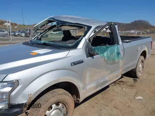 2019 Ford F-150 XL with VIN 1FTMF1CPXKKC81522, listed as a IAAI auction lot 41763416 with 375,402 mi miles. Bid and sale history available at carsss.com. Image 6.