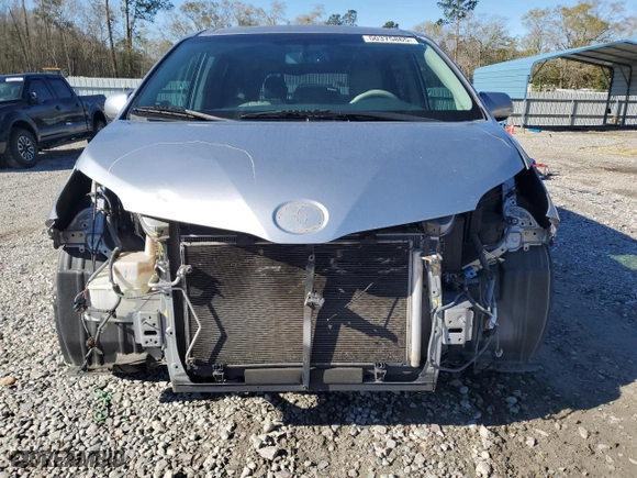 2012 Toyota Sienna XLE AAS with VIN 5TDYK3DC9CS240801, listed as a Copart auction lot 50375865 with 125,615 mi miles and Salvage Title. Bid and sale history available at carsss.com. Image 5.