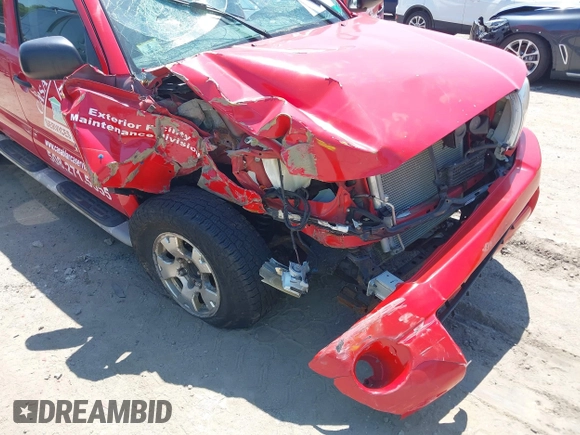 2005 Toyota Tacoma PreRunner z VIN 5TEJU62NX5Z106483, wystawiony jako IAAI lot #42343870 z przebiegiem 208 575 mil mil oraz . Historia ofert i sprzedaży dostępna na DreamBid. Obrazek 6.