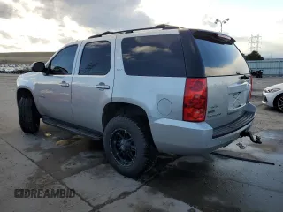 2011 GMC Yukon SLT with VIN 1GKS2CE0XBR213229, listed as a Copart auction lot 47665285 with 185,782 mi miles and Salvage Title. Bid and sale history available at carsss.com. Image 2.