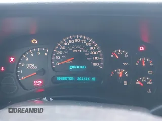 2003 Chevrolet Tahoe LT with VIN 1GNEK13Z23R274954, listed as a IAAI auction lot 41111133 with 261,414 mi miles. Bid and sale history available at carsss.com. Image 7.