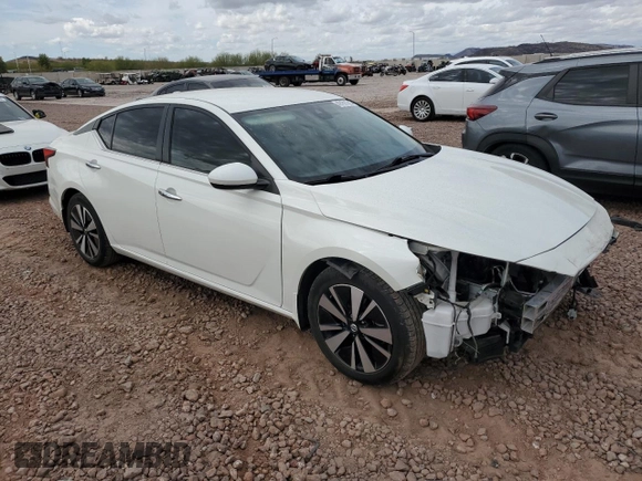 2021 Nissan Altima SV with VIN 1N4BL4DVXMN394022, listed as a Copart auction lot 49161375 with 31,147 mi miles and Salvage Title. Bid and sale history available at carsss.com. Image 4.