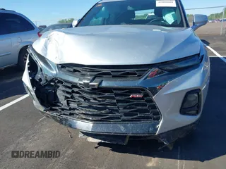 2020 Chevrolet Blazer RS z VIN 3GNKBERS0LS723324, wystawiony jako IAAI lot #42000068 z przebiegiem 59 433 mil mil oraz . Historia ofert i sprzedaży dostępna na DreamBid. Obrazek 12.