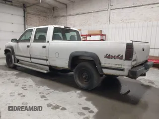 1997 GMC Sierra 3500 z VIN 1GTHK33F4VF004765, wystawiony jako IAAI lot #42053137 z przebiegiem 129 249 mil mil oraz . Historia ofert i sprzedaży dostępna na DreamBid. Obrazek 3.