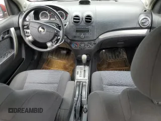 2007 Chevrolet Aveo LT z VIN KL1TG56667B171567, wystawiony jako Copart lot #58688855 z przebiegiem 82 049 mil mil oraz Tytuł czysty. Historia ofert i sprzedaży dostępna na DreamBid. Obrazek 8.