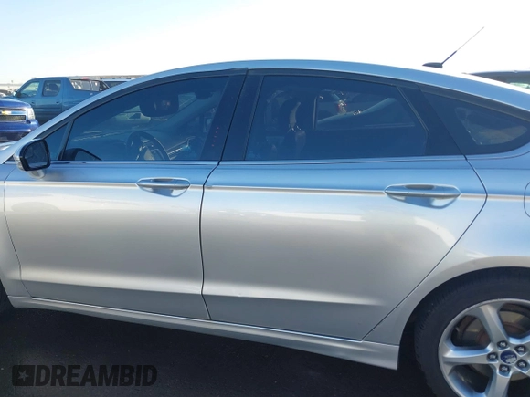 2014 Ford Fusion SE with VIN 1FA6P0HD6E5361164, listed as a IAAI auction lot 41647517 with 133,521 mi miles. Bid and sale history available at carsss.com. Image 15.