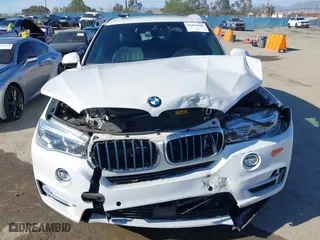 2018 BMW X5 xDrive40e iPerformance with VIN 5UXKT0C53J0W00910, listed as a IAAI auction lot 41842046 with 48,838 mi miles. Bid and sale history available at carsss.com. Image 12.