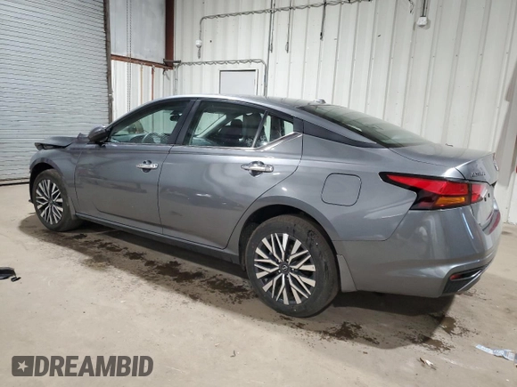 2024 Nissan Altima 2.5 SV with VIN 1N4BL4DW4RN328159, listed as a Copart auction lot 52322415 with 30,534 mi miles and Salvage Title. Bid and sale history available at carsss.com. Image 2.