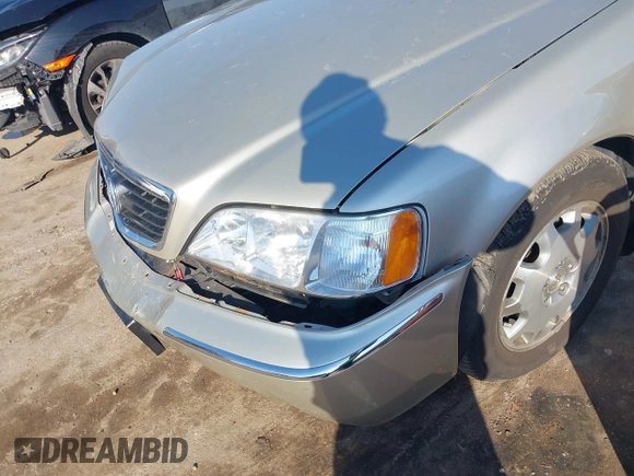 2004 Acura RL w/Navigation System with VIN JH4KA96674C007830, listed as a IAAI auction lot 41146234 with 80,611 mi miles. Bid and sale history available at carsss.com. Image 6.