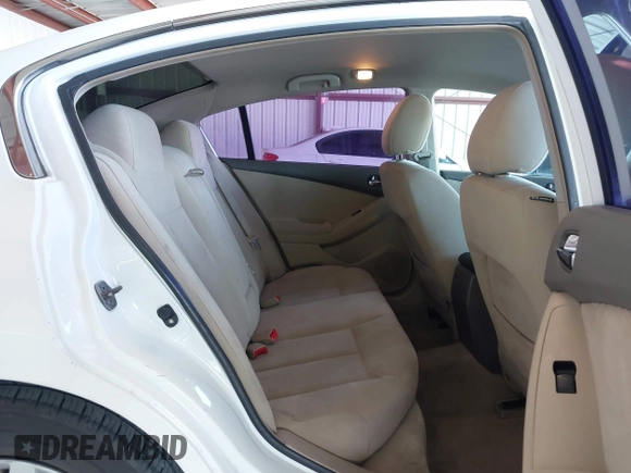 2010 Nissan Altima 2.5 S with VIN 1N4AL2AP2AN476876, listed as a IAAI auction lot 42071015 with 92,692 mi miles. Bid and sale history available at carsss.com. Image 8.