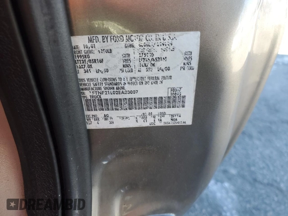 2002 Ford F-250 XL with VIN 1FTNF21L02EA83007, listed as a Copart auction lot 87880345 with 104,889 mi miles and Salvage title. Bid and sale history available at DreamBid. Image 12.