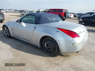 2007 Nissan 350Z Touring with VIN JN1BZ36A27M654486, listed as a IAAI auction lot 41416395 with 132,401 mi miles. Bid and sale history available at carsss.com. Image 3.