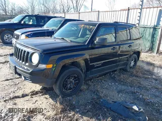 2012 Jeep Patriot Sport with VIN 1C4NJRBB3CD655935, listed as a IAAI auction lot 41139634 with 199,608 mi miles and . Bid and sale history available at carsss.com. Image 2.