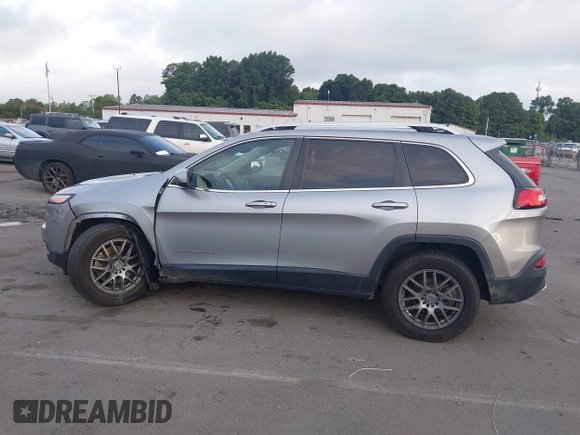 2017 Jeep Cherokee Limited with VIN 1C4PJLDB6HW526697, listed as a IAAI auction lot 42760984 with 191,897 mi miles and . Bid and sale history available at DreamBid. Image 14.