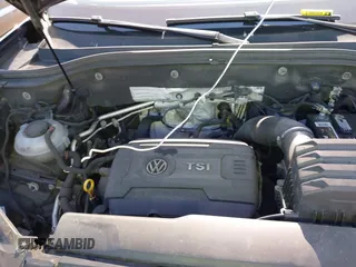 2018 Volkswagen Atlas SE with VIN 1V2DP2CA9JC599623, listed as a IAAI auction lot 42065906 with Not provided miles and . Bid and sale history available at DreamBid. Image 10.