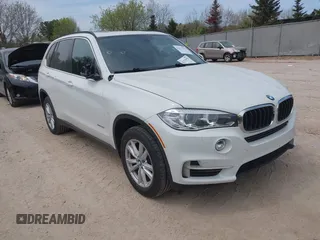 2014 BMW X5 xDrive35i z VIN 5UXKR0C59E0K45116, wystawiony jako IAAI lot #42171575 z przebiegiem 173 976 mil mil oraz . Historia ofert i sprzedaży dostępna na DreamBid. Obrazek 1.
