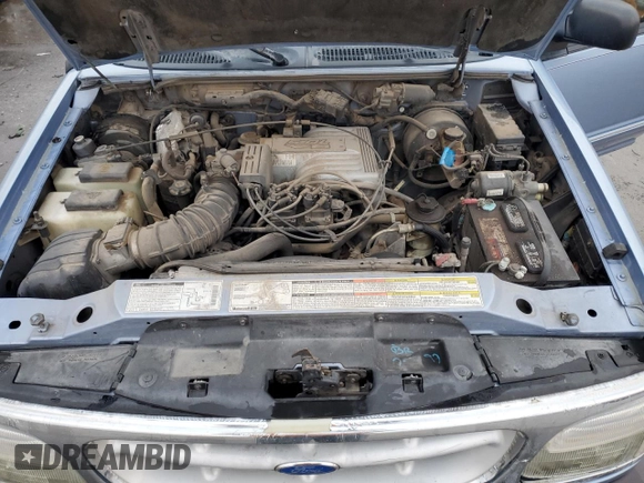 1997 Ford Explorer XLT with VIN 1FMDU35P8VZB98855, listed as a Copart auction lot 44594105 with 210,155 mi miles and Salvage title. Bid and sale history available at DreamBid. Image 12.