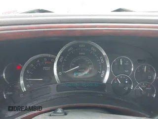 2005 Cadillac Escalade EXT z VIN 3GYEK62N85G128074, wystawiony jako IAAI lot #42322162 z przebiegiem 301 223 mil mil oraz . Historia ofert i sprzedaży dostępna na DreamBid. Obrazek 7.