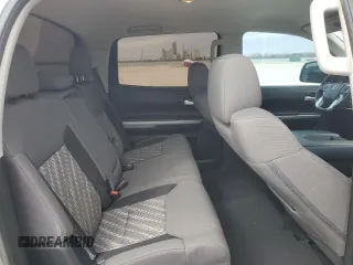 2018 Toyota Tundra 2WD SR5 with VIN 5TFEY5F18JX241860, listed as a Copart auction lot 89188585 with 73,028 mi miles and Clean Title. Bid and sale history available at carsss.com. Image 10.