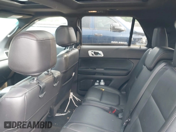 2015 Ford Explorer XLT z VIN 1FM5K8D86FGC55407, wystawiony jako IAAI lot #42396425 z przebiegiem 161 345 mil mil oraz . Historia ofert i sprzedaży dostępna na DreamBid. Obrazek 8.