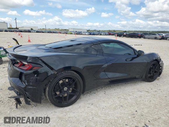 2021 Chevrolet Corvette 3LT with VIN 1G1YC2D49M5119833, listed as a Copart auction lot 62027484 with 17,739 mi miles and Salvage Title. Bid and sale history available at carsss.com. Image 3.