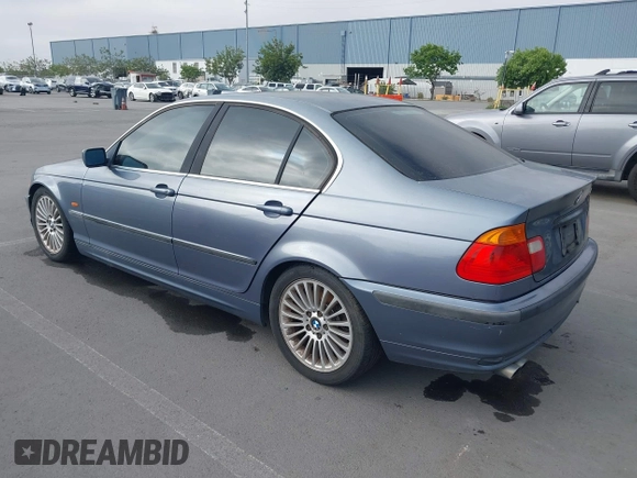 2001 BMW 3 Series 330i with VIN WBAAV53471JR79008, listed as a IAAI auction lot 42165063 with 215,409 mi miles and . Bid and sale history available at carsss.com. Image 3.