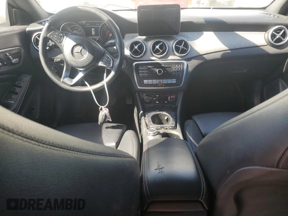 2017 Mercedes-Benz CLA 250 z VIN WDDSJ4EB4HN438046, wystawiony jako Copart lot #56001865 z przebiegiem 101 075 mil mil oraz Szkoda całkowita • Salvage title. Historia ofert i sprzedaży dostępna na DreamBid. Obrazek 8.