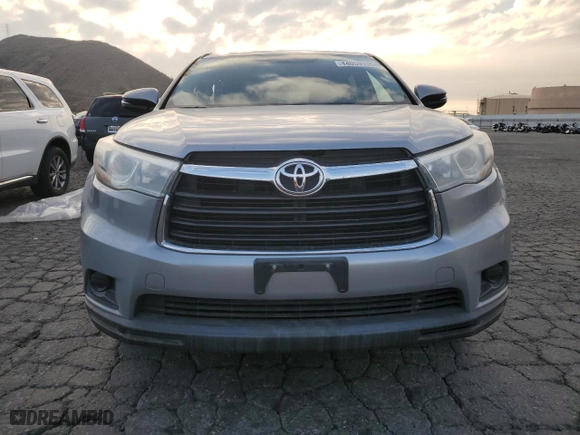 2016 Toyota Highlander LE with VIN 5TDZARFH5GS018989, listed as a Copart auction lot 44059155 with 90,772 mi miles and Salvage Title. Bid and sale history available at carsss.com. Image 5.
