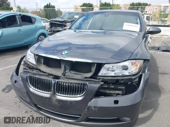 2008 BMW 3 Series 335i with VIN WBAVB73518KY64441, listed as a IAAI auction lot 42066541 with 155,868 mi miles and . Bid and sale history available at DreamBid. Image 13.
