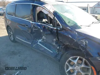 2018 Chrysler Pacifica Touring L z VIN 2C4RC1BGXJR127280, wystawiony jako IAAI lot #41374468 z przebiegiem Nie podano mil oraz . Historia ofert i sprzedaży dostępna na DreamBid. Obrazek 6.