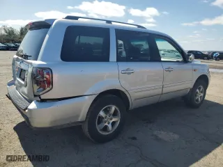 2007 Honda Pilot EX-L with VIN 5FNYF28557B039823, listed as a Copart auction lot 51408475 with 209,678 mi miles and Salvage Title. Bid and sale history available at carsss.com. Image 3.
