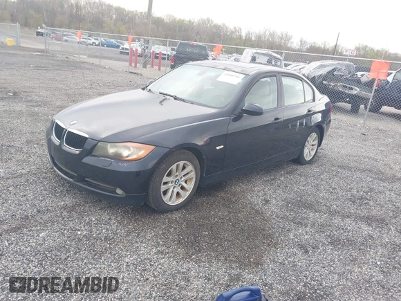 2006 BMW 3 Series 325i with VIN WBAVB13536KX37524, listed as a IAAI auction lot 42040781 with 123,020 mi miles. Bid and sale history available at carsss.com. Image 2.