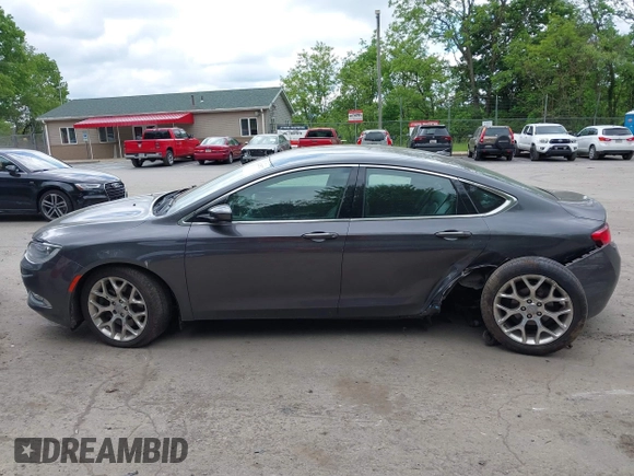 2015 Chrysler 200 C z VIN 1C3CCCEG4FN512713, wystawiony jako IAAI lot #42285227 z przebiegiem 109 379 mil mil oraz . Historia ofert i sprzedaży dostępna na DreamBid. Obrazek 14.