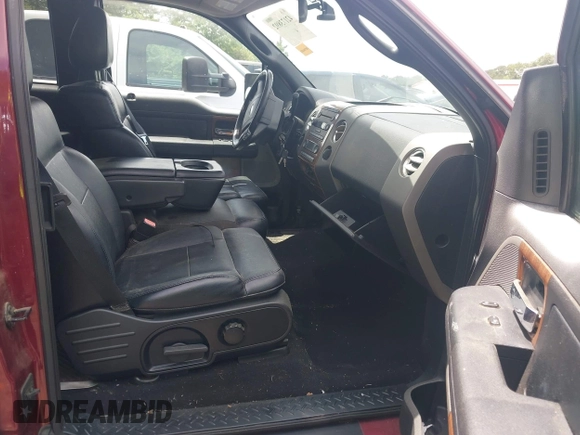 2004 Ford F-150 XLT with VIN 1FTPX14514NC61183, listed as a IAAI auction lot 42173892 with 141,949 mi miles and . Bid and sale history available at carsss.com. Image 5.