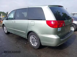 2007 Toyota Sienna XLE z VIN 5TDZK22C27S098511, wystawiony jako IAAI lot #42432979 z przebiegiem 271 441 mil mil oraz . Historia ofert i sprzedaży dostępna na DreamBid. Obrazek 3.