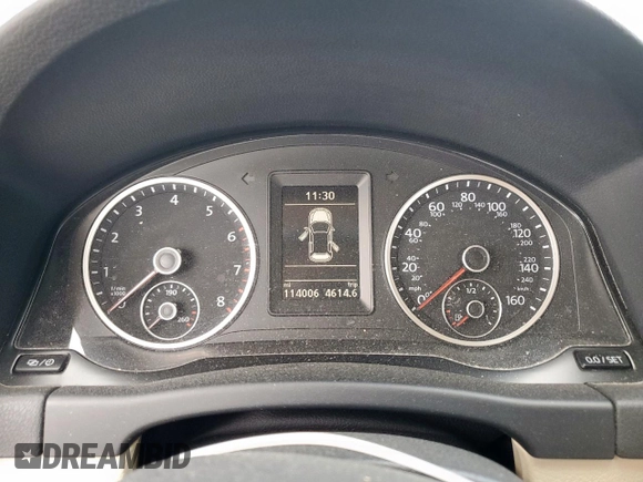 2017 Volkswagen Tiguan S with VIN WVGAV7AX4HW509023, listed as a Copart auction lot 63181405 with 114,006 mi miles and Salvage title. Bid and sale history available at DreamBid. Image 9.