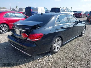 2015 Mercedes-Benz E-Class E 350 Luxury with VIN WDDHF8JB9FB111441, listed as a IAAI auction lot 41978693 with 167,079 mi miles. Bid and sale history available at carsss.com. Image 4.