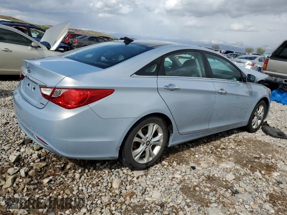 2013 Hyundai Sonata Limited with VIN 5NPEC4AC6DH794721, listed as a Copart auction lot 53328475 with 234,695 mi miles and Salvage Title. Bid and sale history available at carsss.com. Image 3.