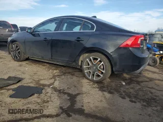 2017 Volvo S60 Dynamic z VIN YV140MTL9H2428352, wystawiony jako Copart lot #45787525 z przebiegiem 58 397 mil mil oraz Szkoda całkowita • Salvage title. Historia ofert i sprzedaży dostępna na DreamBid. Obrazek 2.