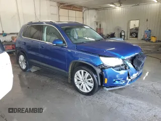 2010 Volkswagen Tiguan Wolfsburg Edition с VIN WVGAV7AX8AW002308, выставлен на аукционе Copart как лот 55939675 с пробегом 120 057 миль миль и Списание • Salvage title. История ставок и продаж доступна на DreamBid. Изображение 4.